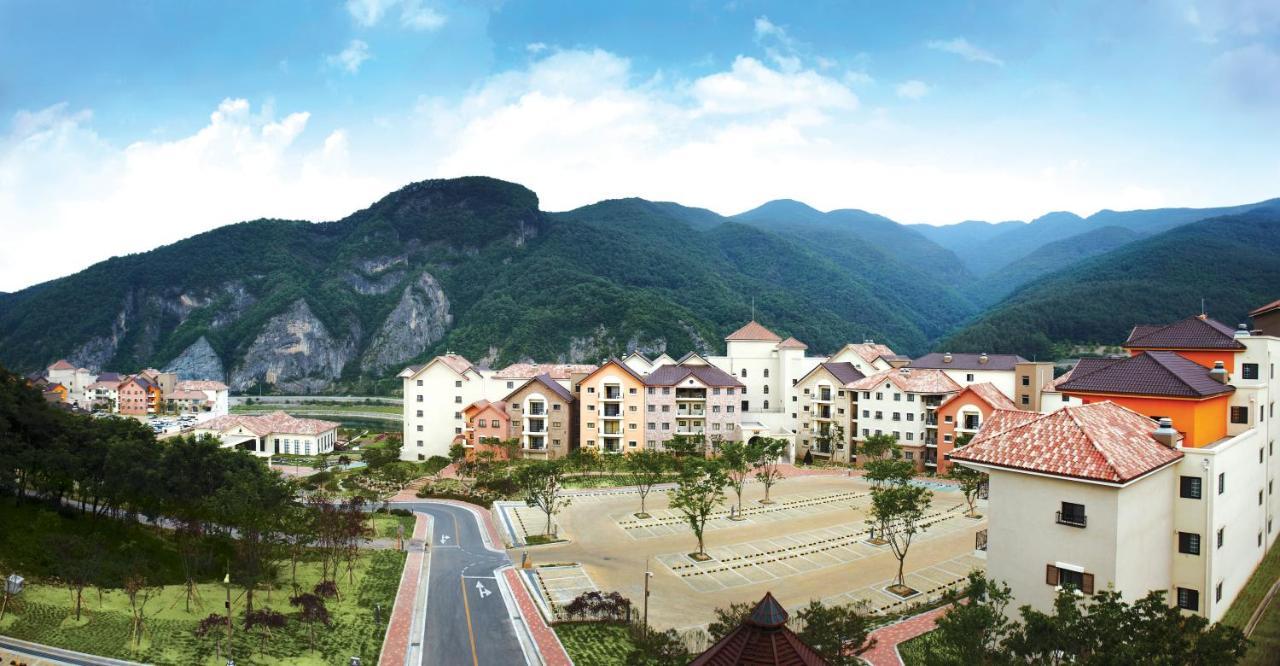 Tops10 Resort Donggang Cistar Yeongwol Eksteriør billede