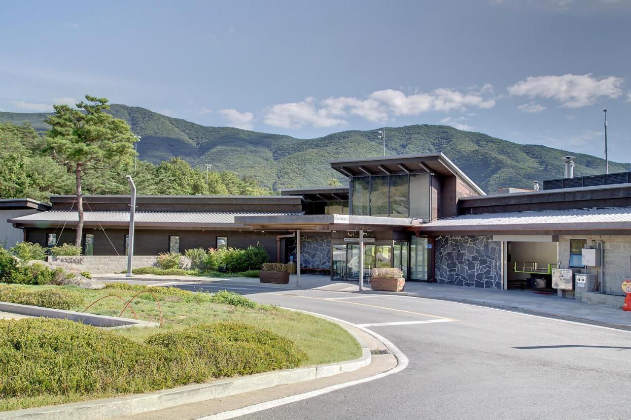 Tops10 Resort Donggang Cistar Yeongwol Eksteriør billede